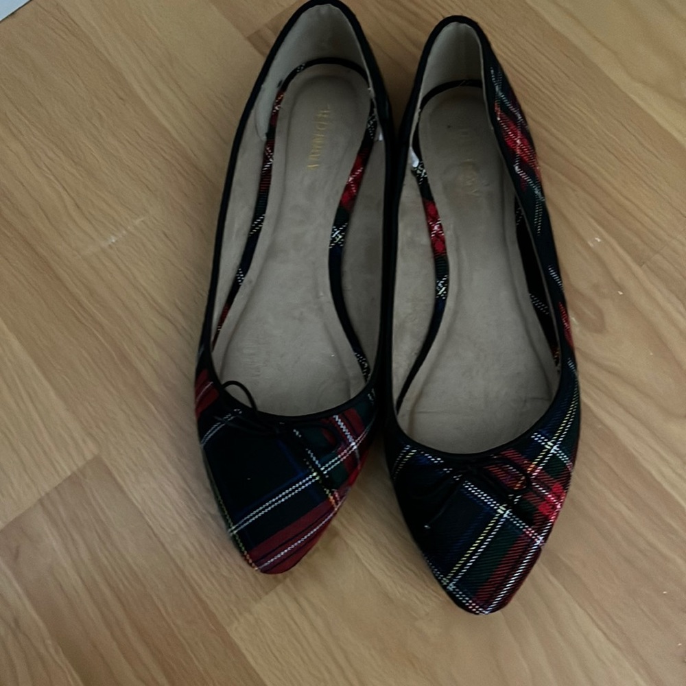 Plaid flats